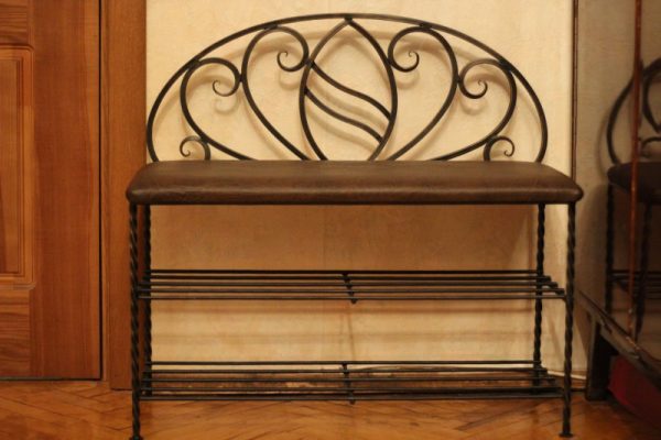 bibliothèque classique en métal pour chaussures