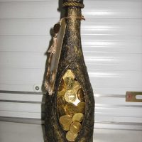 the idea of a light decor of glass bottles of leather with your own hands photo