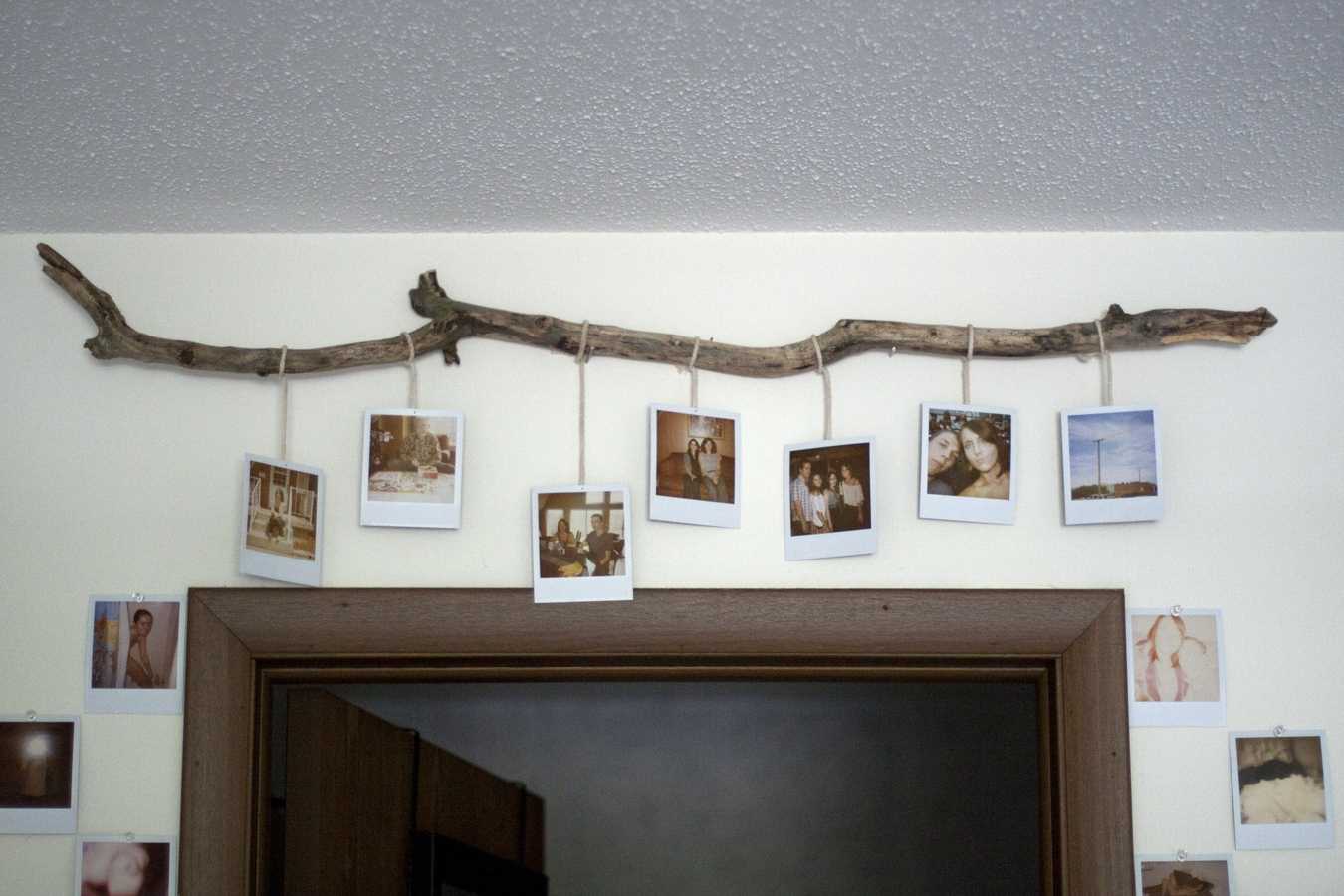 version bricolage d'une belle décoration de la salle avec un arbre