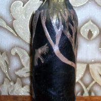 the idea of a chic decoration of glass bottles of leather with your own hands photo