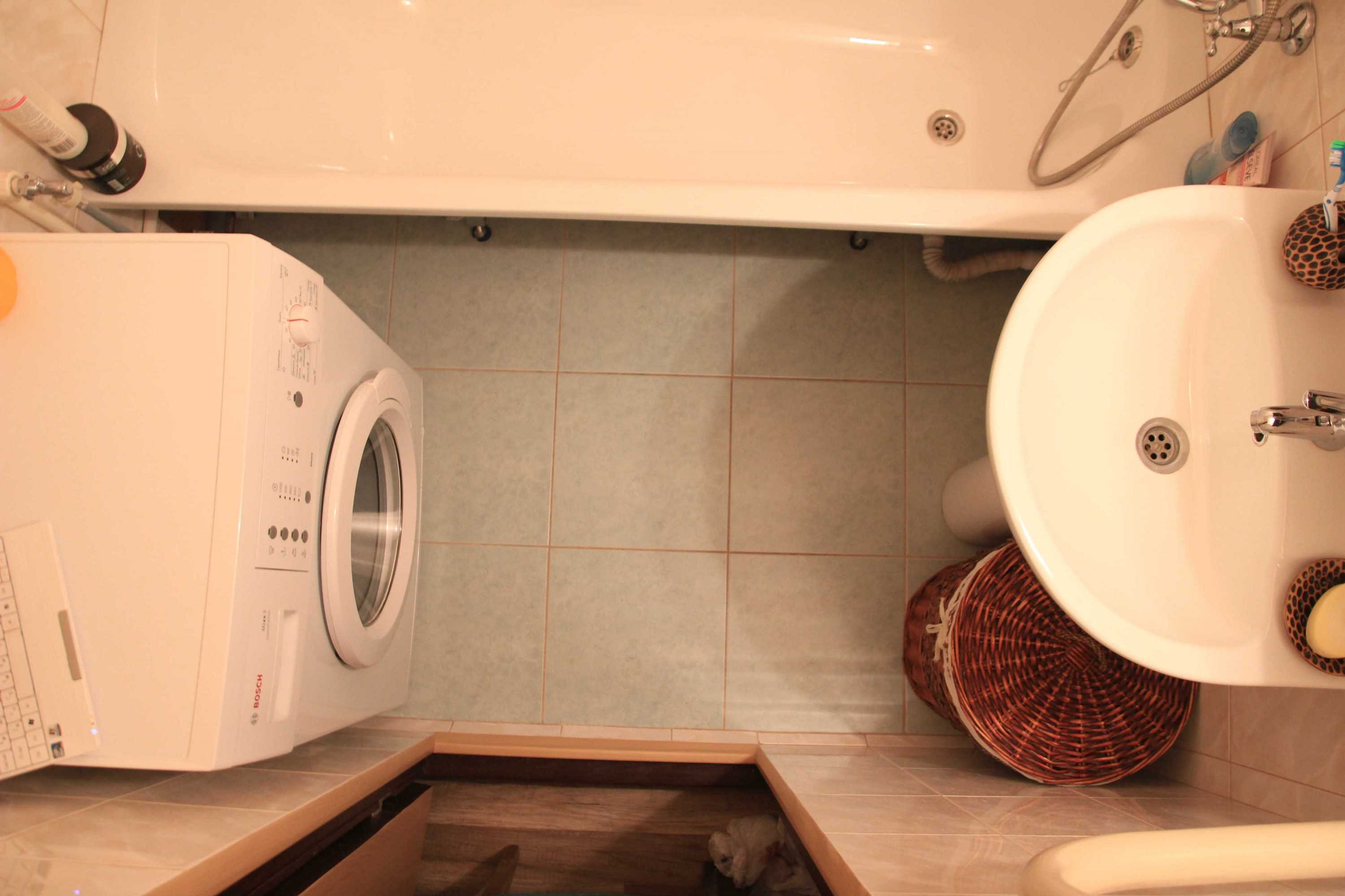 idée d'un style insolite d'une salle de bain de 3 m²