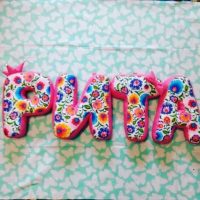 option of using decorative letters in the style of a bedroom picture