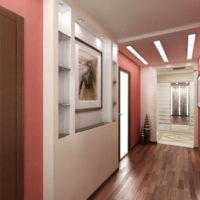 combinaison de papier peint dans le couloir