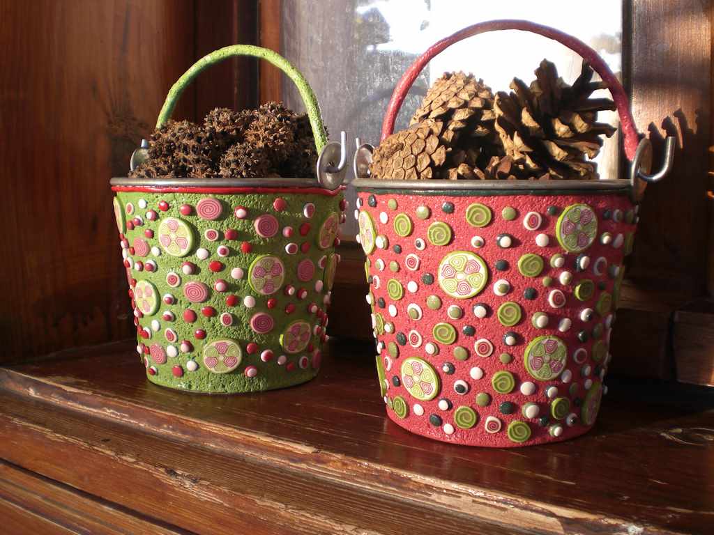 the idea of bright crafts for the interior of the apartment