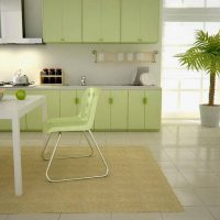 Étage de leurs carreaux de céramique dans la cuisine d'une maison privée