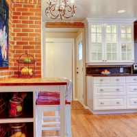 Terracotta brick in the interior of the kitchen