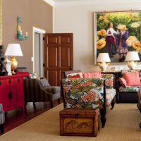 meubles rembourrés avec revêtement brillant