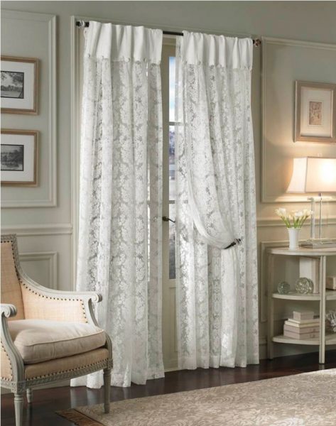 This type is often used for sewing straight curtains. In motion, they are silent and convenient to use.